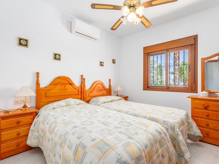 Villa for Sale in Alhaurin El Grande Malaga 37