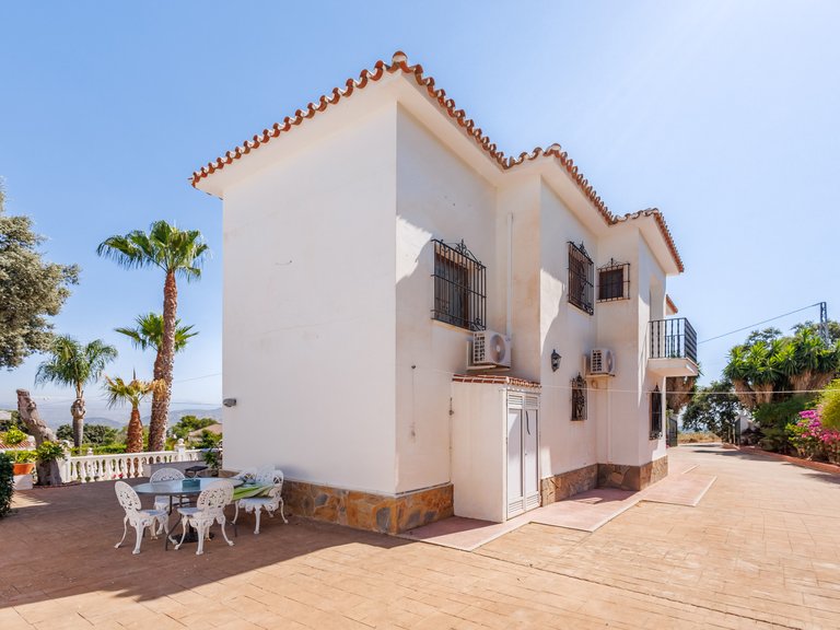 Villa for Sale in Alhaurin El Grande Malaga 21