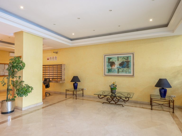 Apartment for Sale in Marbella Malaga 27