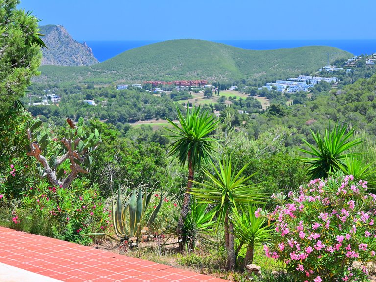 Villa for Sale in Santa Eulalia Del Río Balearic Islands 31