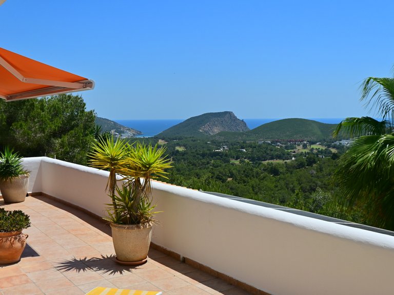 Villa for Sale in Santa Eulalia Del Río Balearic Islands 8