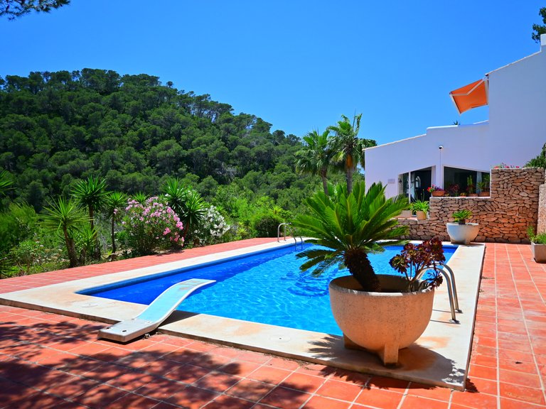 Villa for Sale in Santa Eulalia Del Río Balearic Islands 32