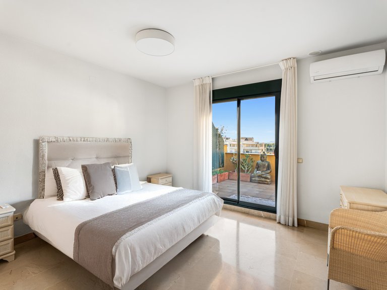 Penthouse for Sale in San Pedro De Alcantara Malaga 7