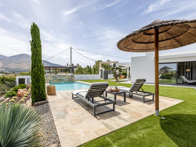 Villa for Sale in Alhaurin El Grande Malaga 30