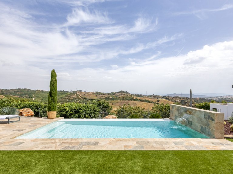 Villa for Sale in Alhaurin El Grande Malaga 33