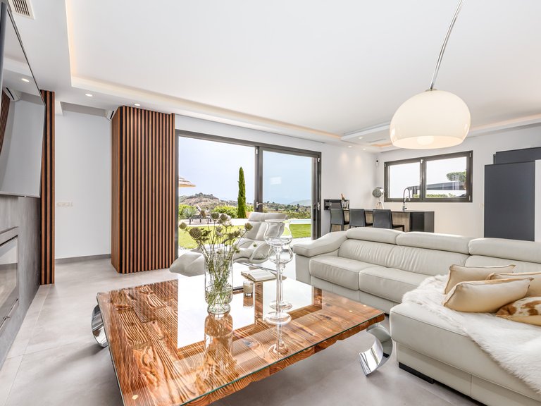 Villa for Sale in Alhaurin El Grande Malaga 5