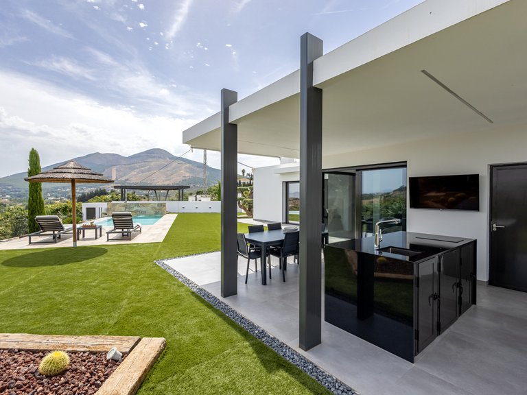 Villa for Sale in Alhaurin El Grande Malaga 39