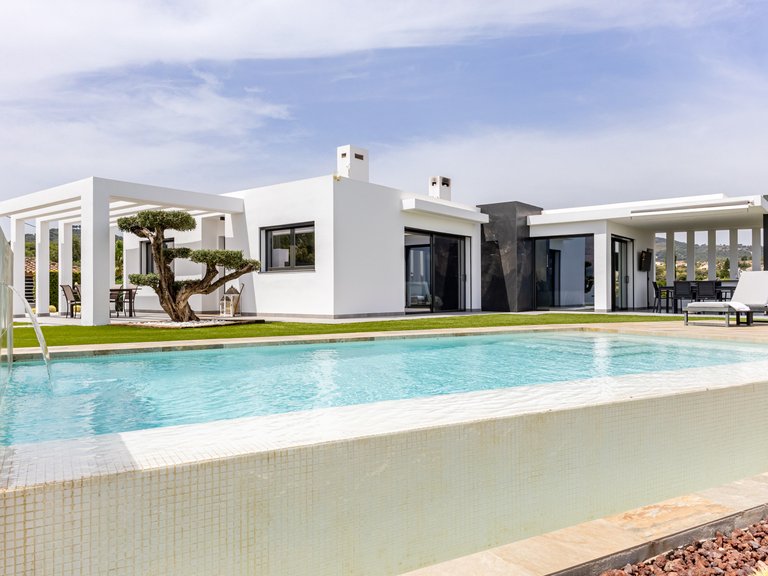 Villa for Sale in Alhaurin El Grande Malaga 4
