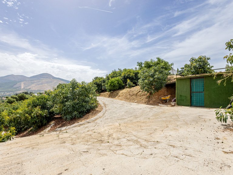 Villa for Sale in Alhaurin El Grande Malaga 44