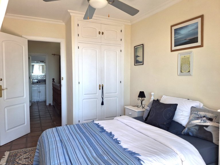 Town House for Sale in Alcaidesa Cadiz 13