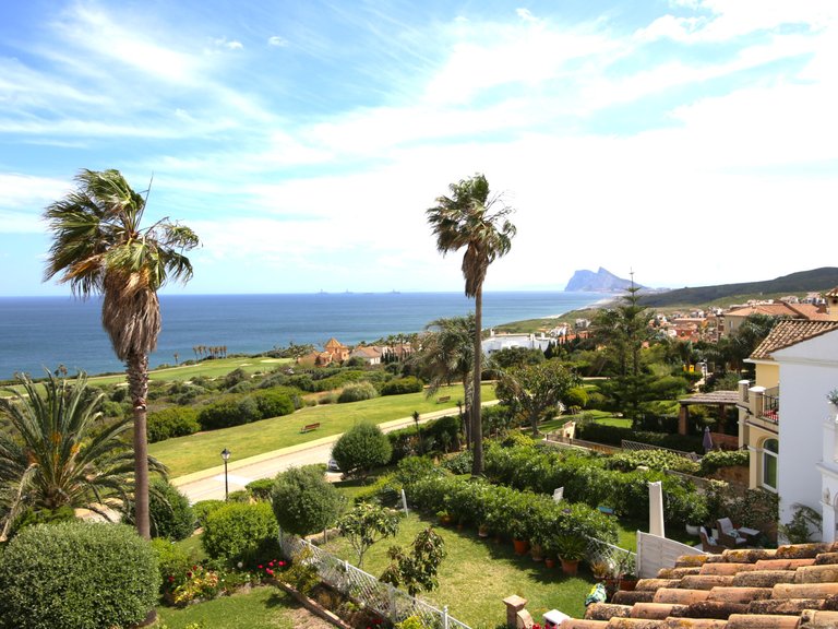 Town House for Sale in Alcaidesa Cadiz 26