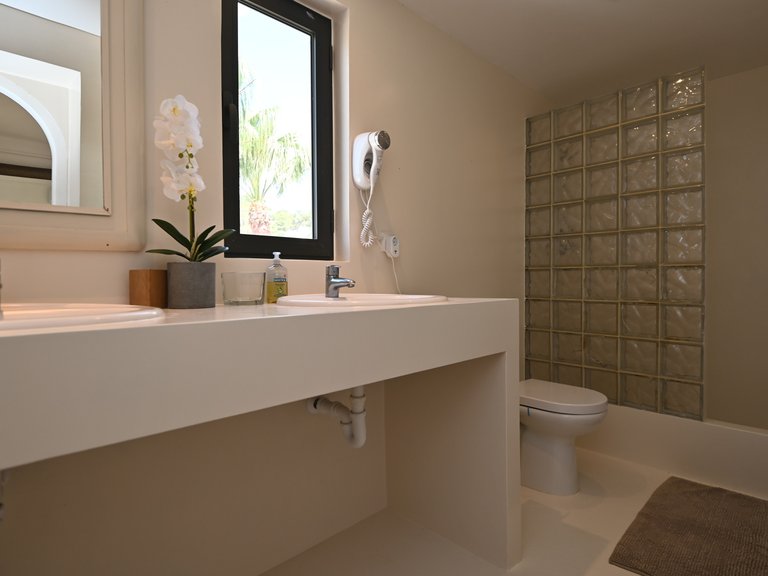 Villa for Sale in Santa Eulalia Del Río Balearic Islands 40