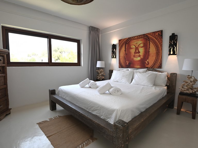 Villa for Sale in Santa Eulalia Del Río Balearic Islands 15