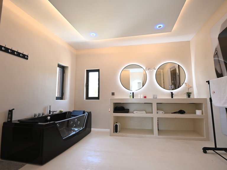Villa for Sale in Santa Eulalia Del Río Balearic Islands 20