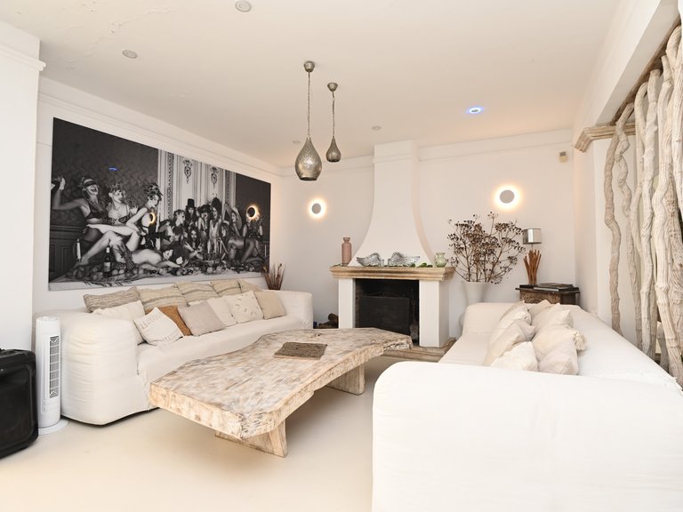 Villa for Sale in Santa Eulalia Del Río Balearic Islands 24