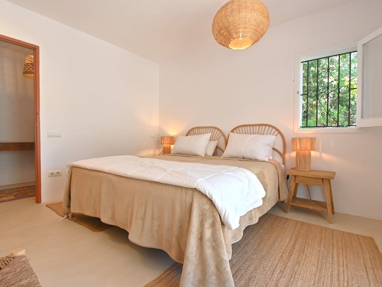 Villa for Sale in Santa Eulalia Del Río Balearic Islands 23