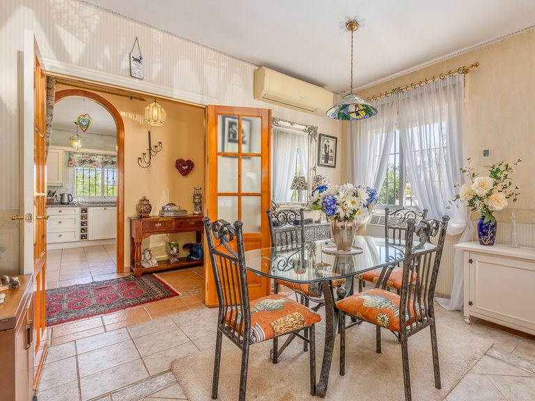 Villa for Sale in Coin Malaga 10