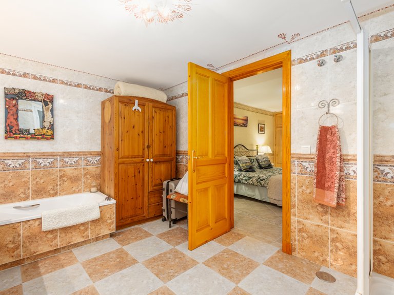 Villa for Sale in Coin Malaga 32