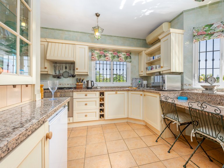 Villa for Sale in Coin Malaga 7
