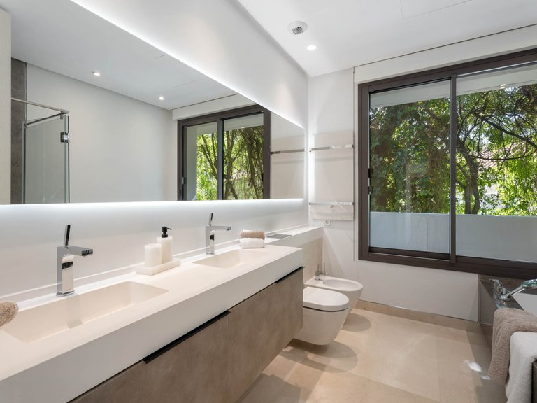 Villa for Sale in Benahavis, Malaga 50