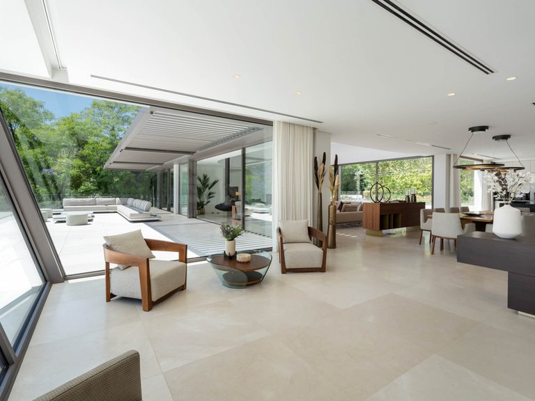 Villa for Sale in Benahavis, Malaga 29