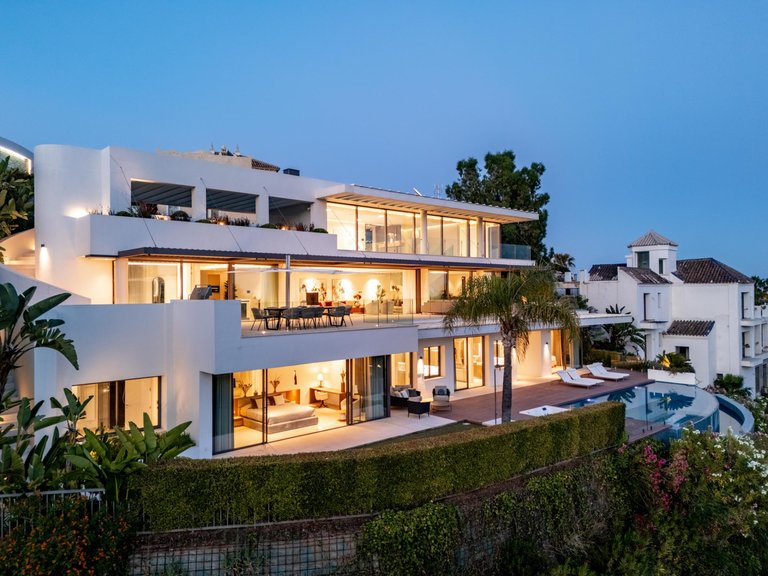 Villa for Sale in Benahavis, Malaga 36