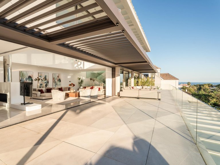 Villa for Sale in Benahavis, Malaga 30