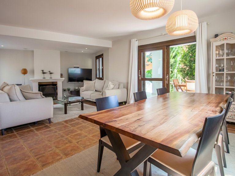 Town House for Sale in Estepona, Malaga 1