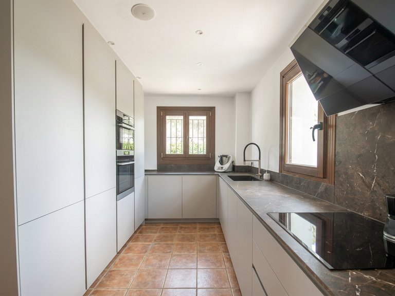Town House for Sale in Estepona, Malaga 3