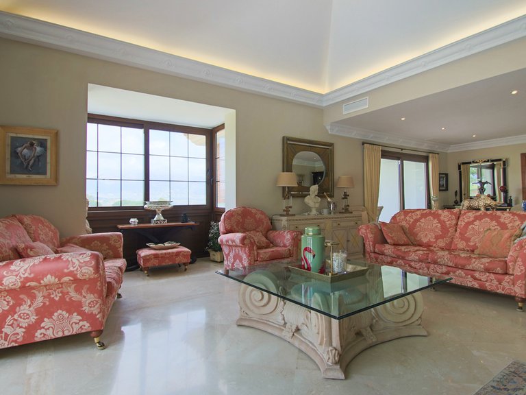 Villa for Sale in Mijas Costa, Malaga 19