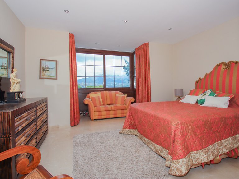 Villa for Sale in Mijas Costa, Malaga 22