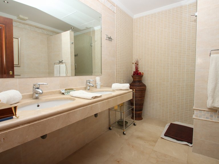 Villa for Sale in Mijas Costa, Malaga 11
