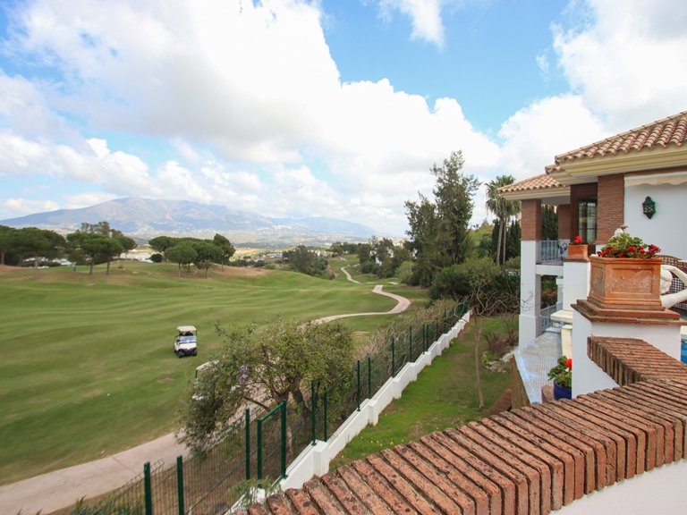 Villa for Sale in Mijas Costa, Malaga 35