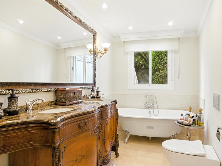 Town House for Sale in Marbella, Malaga 27