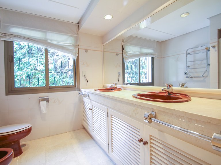 Villa for Sale in Marbella, Malaga 14