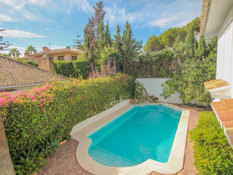 Villa for Sale in Marbella, Malaga 4