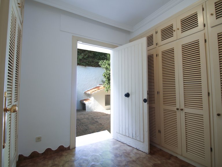 Villa for Sale in Marbella, Malaga 24
