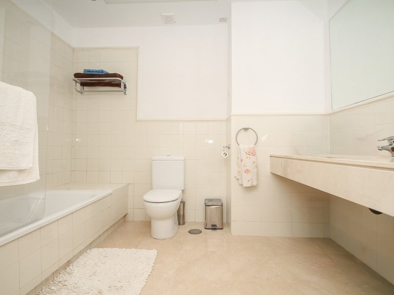 Town House for Sale in Istan, Malaga 12