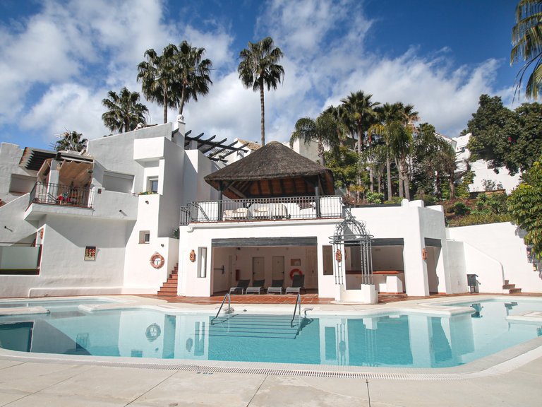 Town House for Sale in Istan, Malaga 1