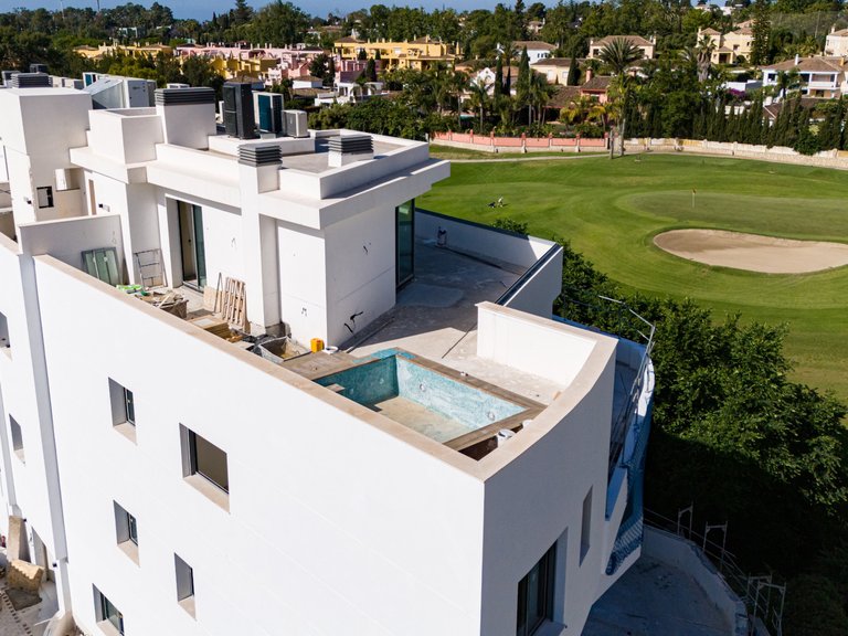 Penthouse for Sale in San Pedro De Alcantara, Malaga 3