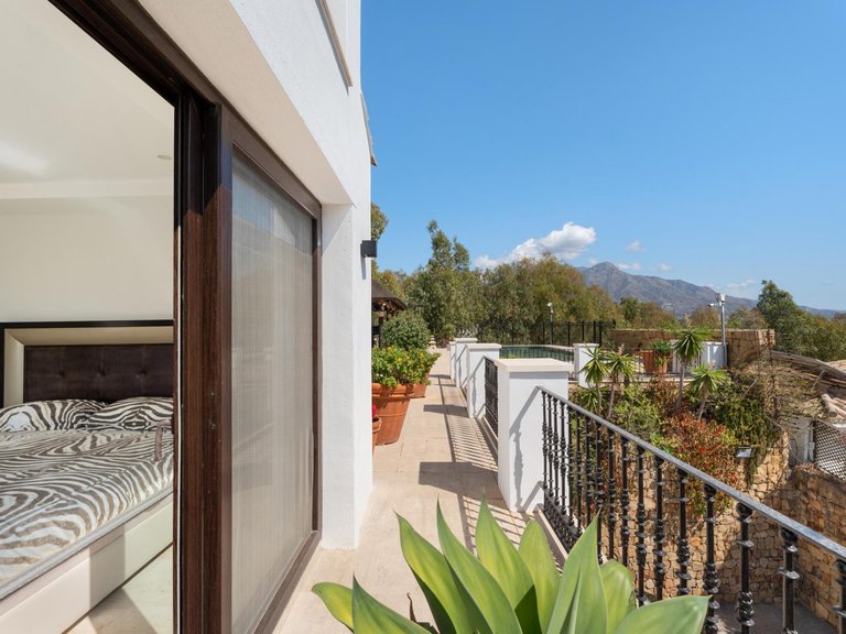Villa for Sale in Benahavis, Malaga 56