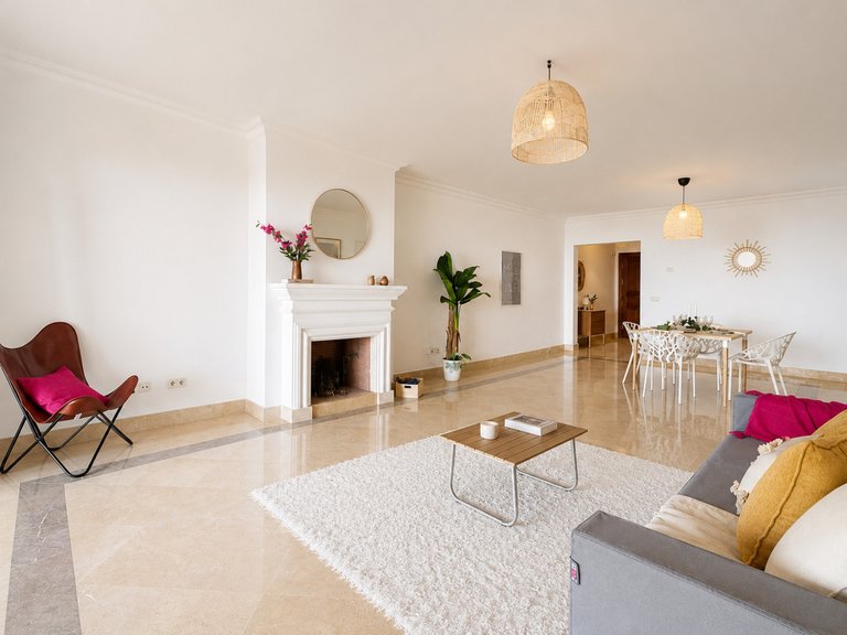 Apartment for Sale in Marbella Este, Malaga 10