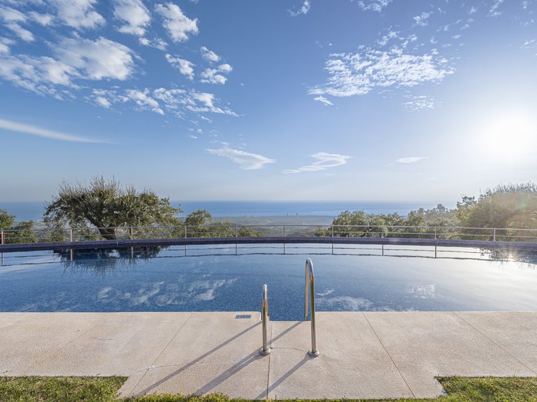 Apartment for Sale in Marbella Este, Malaga 6