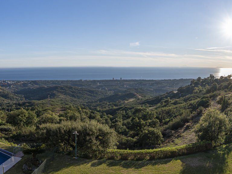 Apartment for Sale in Marbella Este, Malaga 3