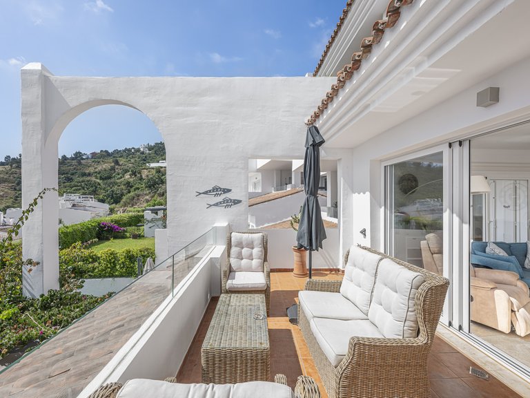 Apartment for Sale in Marbella Este, Malaga 20