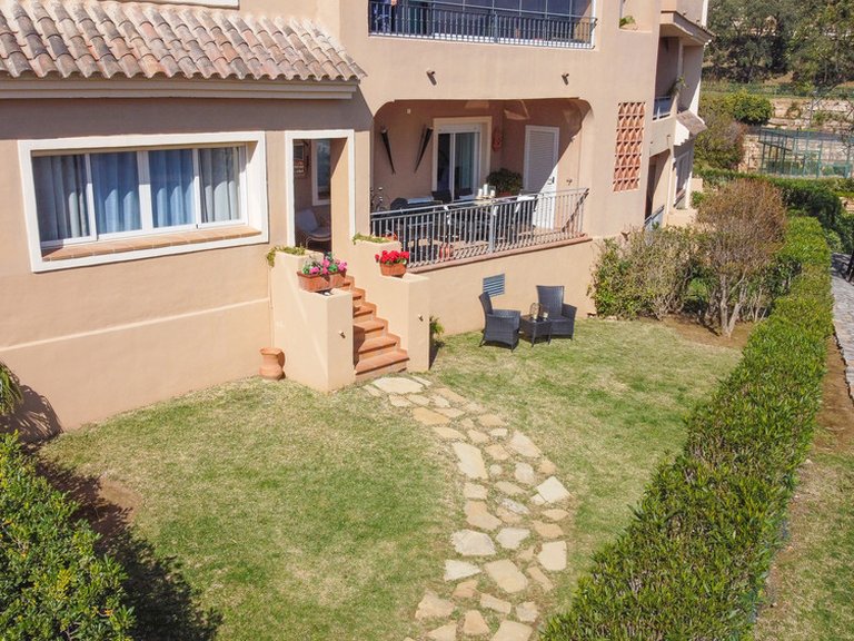 Apartment for Sale in Marbella Este, Malaga 2