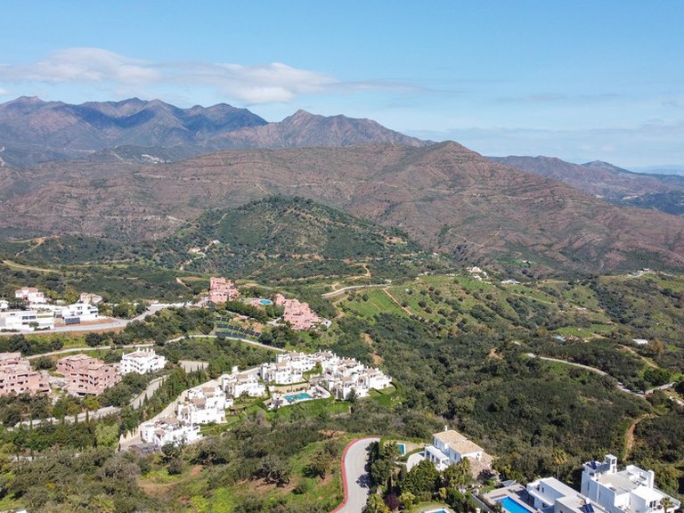 Apartment for Sale in Marbella Este, Malaga 4