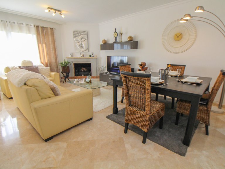 Apartment for Sale in Marbella Este, Malaga 11