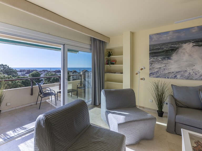 Apartment for Sale in Marbella Este, Malaga 23