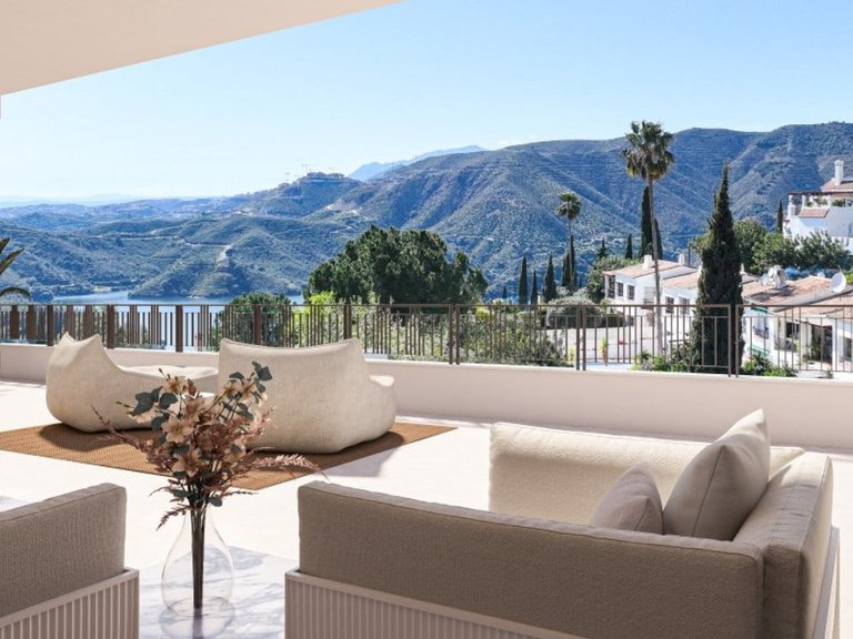 Penthouse for Sale in Marbella, Malaga 1